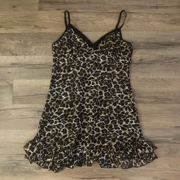 VICTORIAS SECRET Other - Vintage Victoria's Secret Slip Dress Lingerie Leopard Y2K Size M Bella Swan